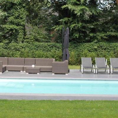 Terras zwembad Grobbendonk